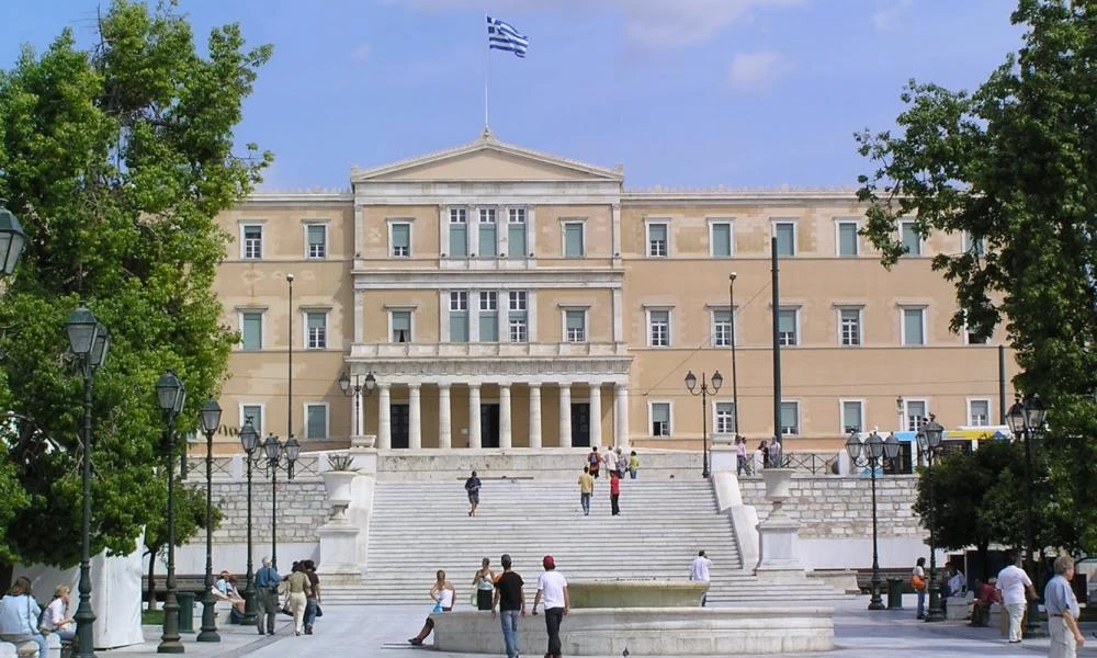 Σύνταγμα: Συγκέντρωση κατά της υποχρεωτικότητας του εμβολιασμού